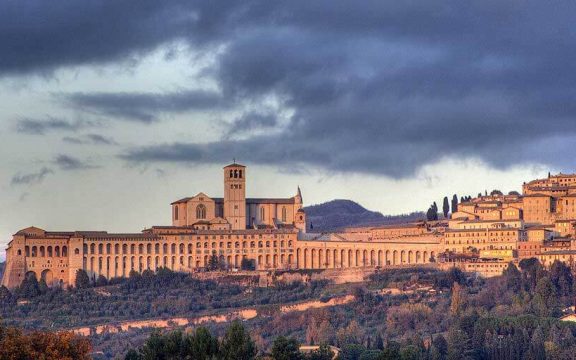 Assisi, l’essenziale della bellezza