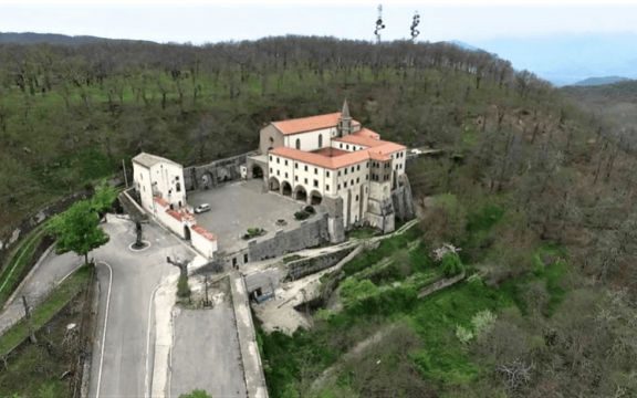 Ivana Porcini Lescargot Roccamonfina e il Santuario dei Lattani